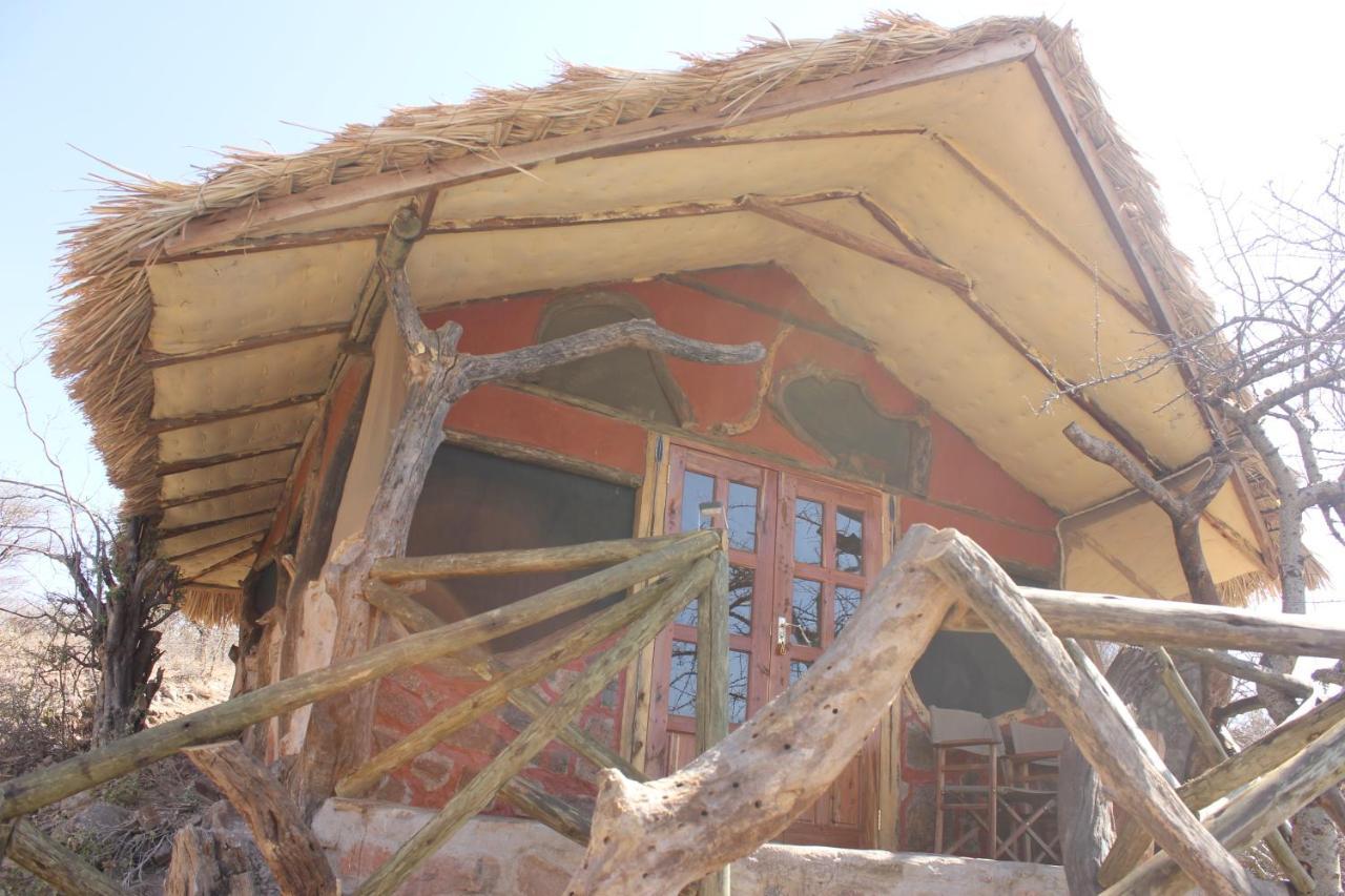הוילה ארצ'רס פוסט Lion'S Cave Camp, Samburu מראה חיצוני תמונה