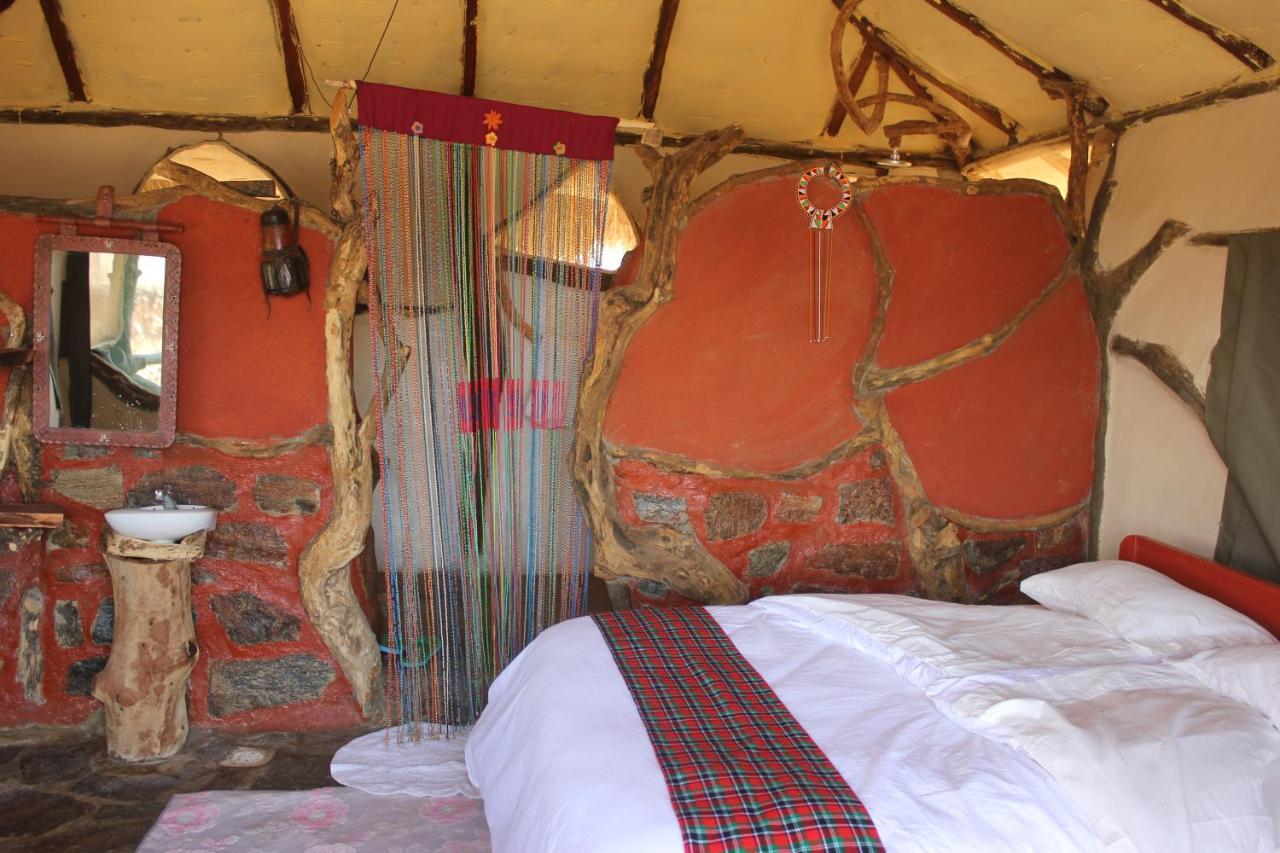 הוילה ארצ'רס פוסט Lion'S Cave Camp, Samburu מראה חיצוני תמונה