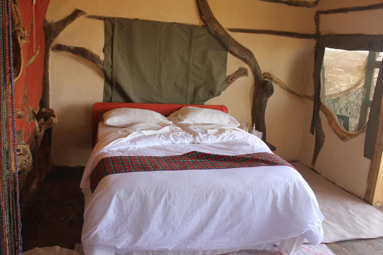 הוילה ארצ'רס פוסט Lion'S Cave Camp, Samburu מראה חיצוני תמונה