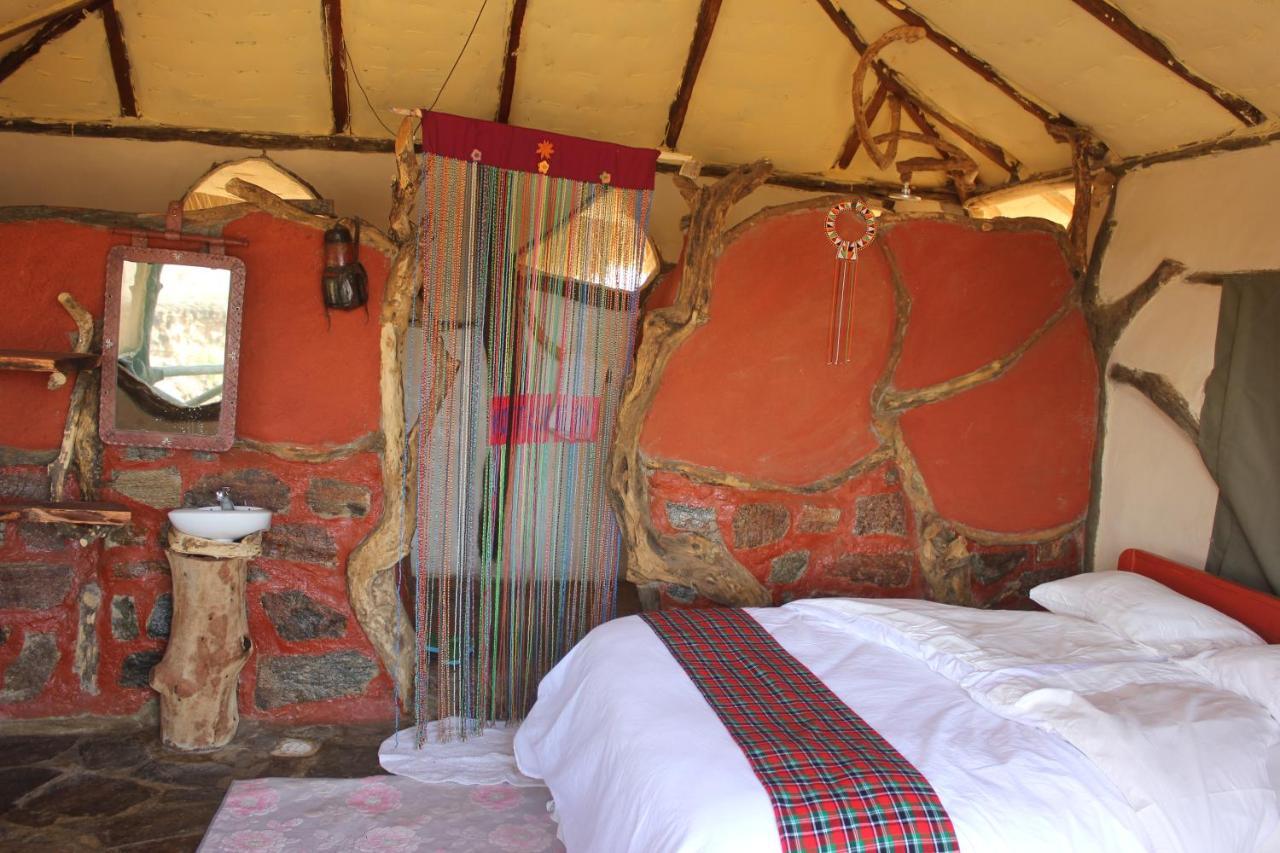 הוילה ארצ'רס פוסט Lion'S Cave Camp, Samburu מראה חיצוני תמונה
