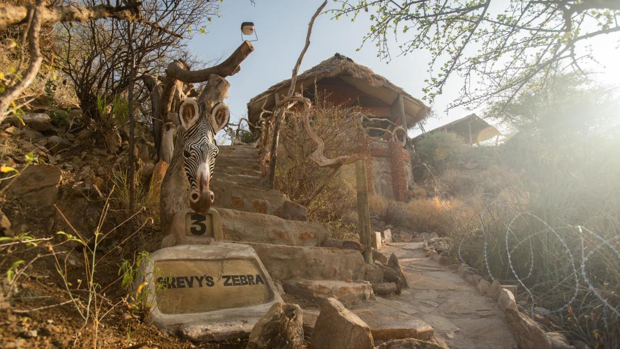 הוילה ארצ'רס פוסט Lion'S Cave Camp, Samburu מראה חיצוני תמונה