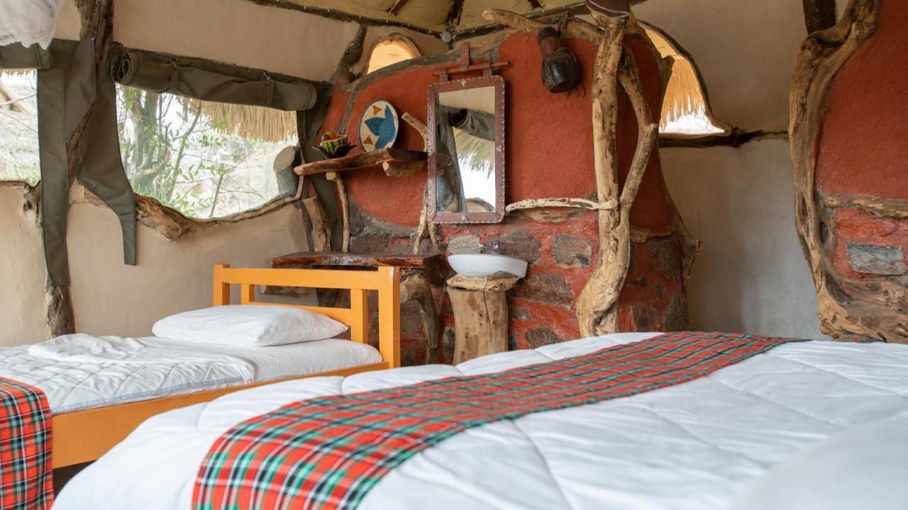 הוילה ארצ'רס פוסט Lion'S Cave Camp, Samburu מראה חיצוני תמונה