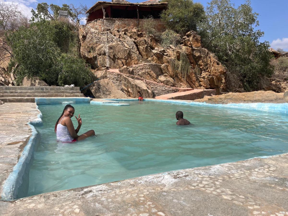 הוילה ארצ'רס פוסט Lion'S Cave Camp, Samburu מראה חיצוני תמונה