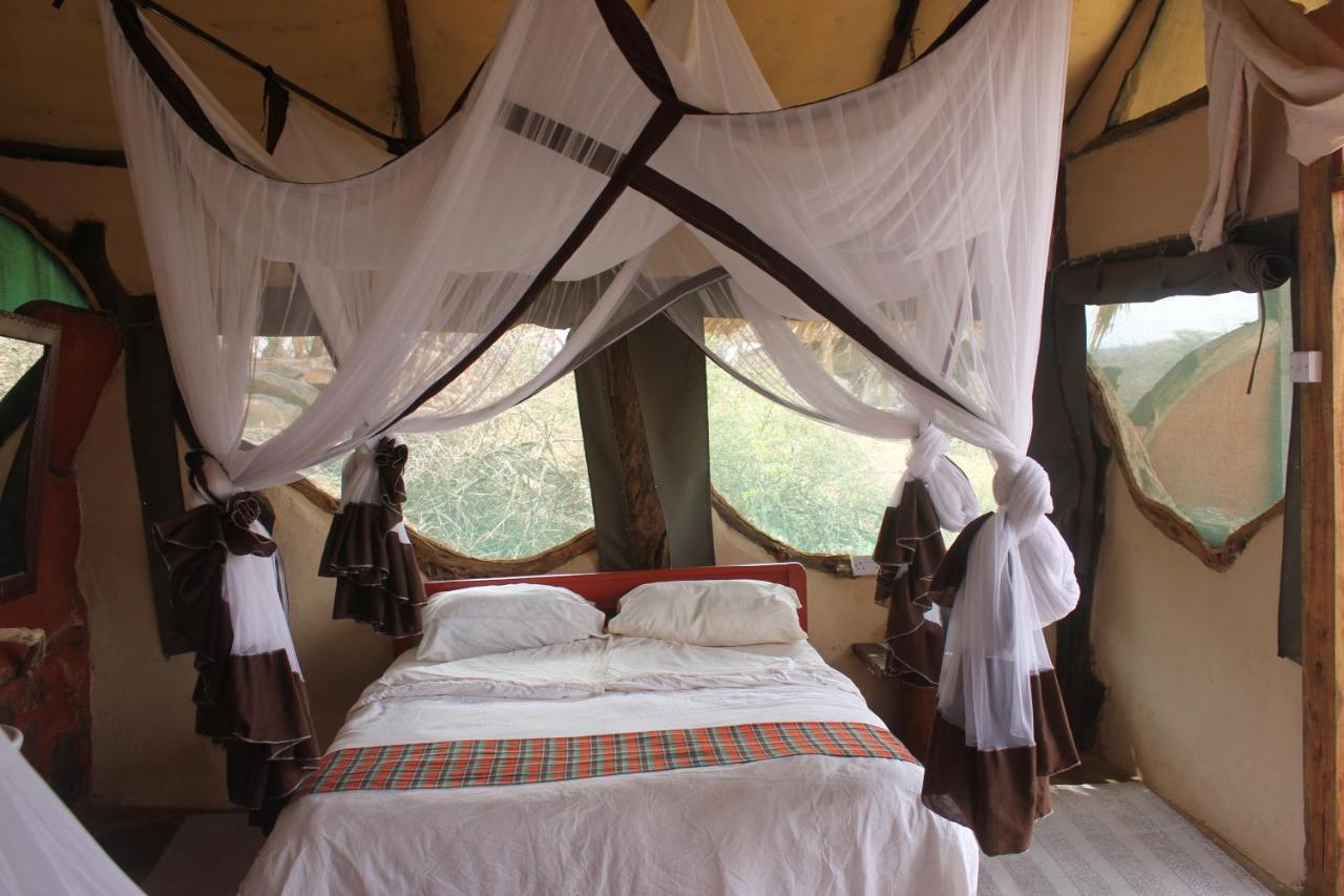 הוילה ארצ'רס פוסט Lion'S Cave Camp, Samburu מראה חיצוני תמונה