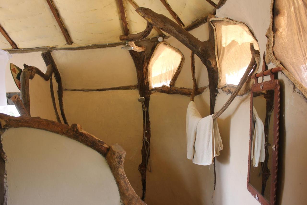 הוילה ארצ'רס פוסט Lion'S Cave Camp, Samburu מראה חיצוני תמונה