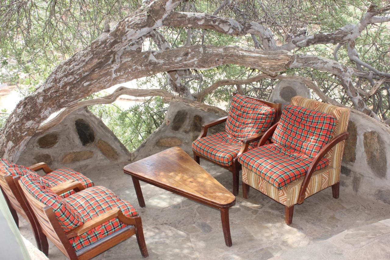 הוילה ארצ'רס פוסט Lion'S Cave Camp, Samburu מראה חיצוני תמונה