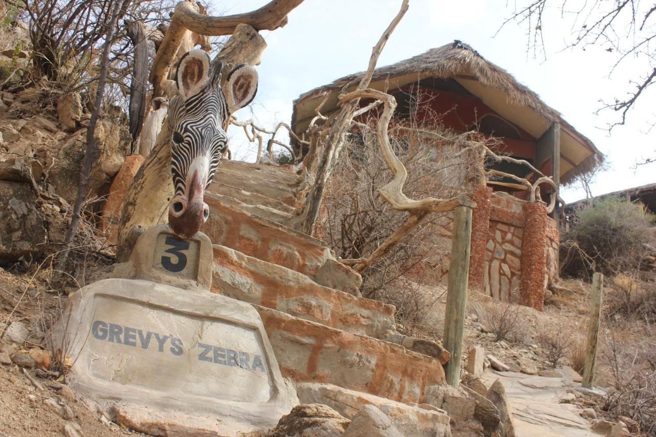 הוילה ארצ'רס פוסט Lion'S Cave Camp, Samburu מראה חיצוני תמונה
