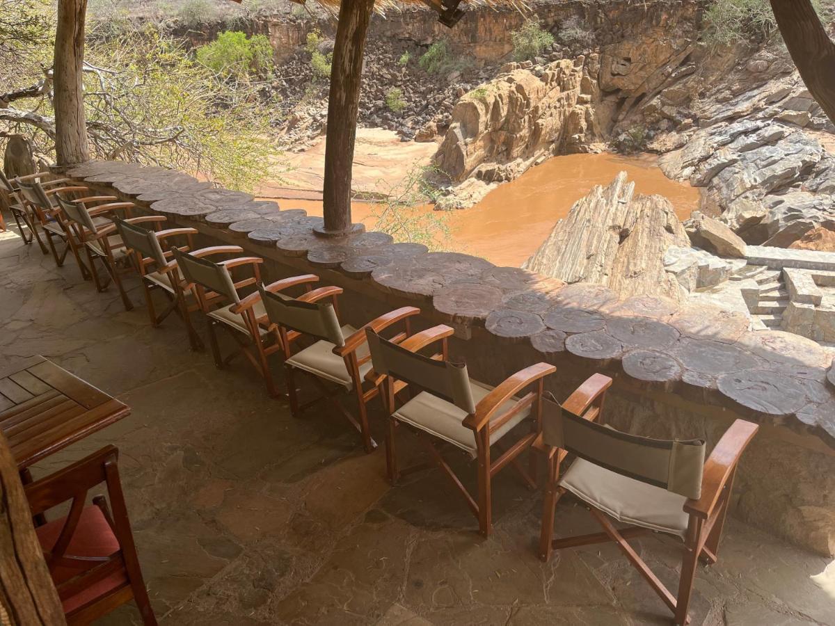 הוילה ארצ'רס פוסט Lion'S Cave Camp, Samburu מראה חיצוני תמונה