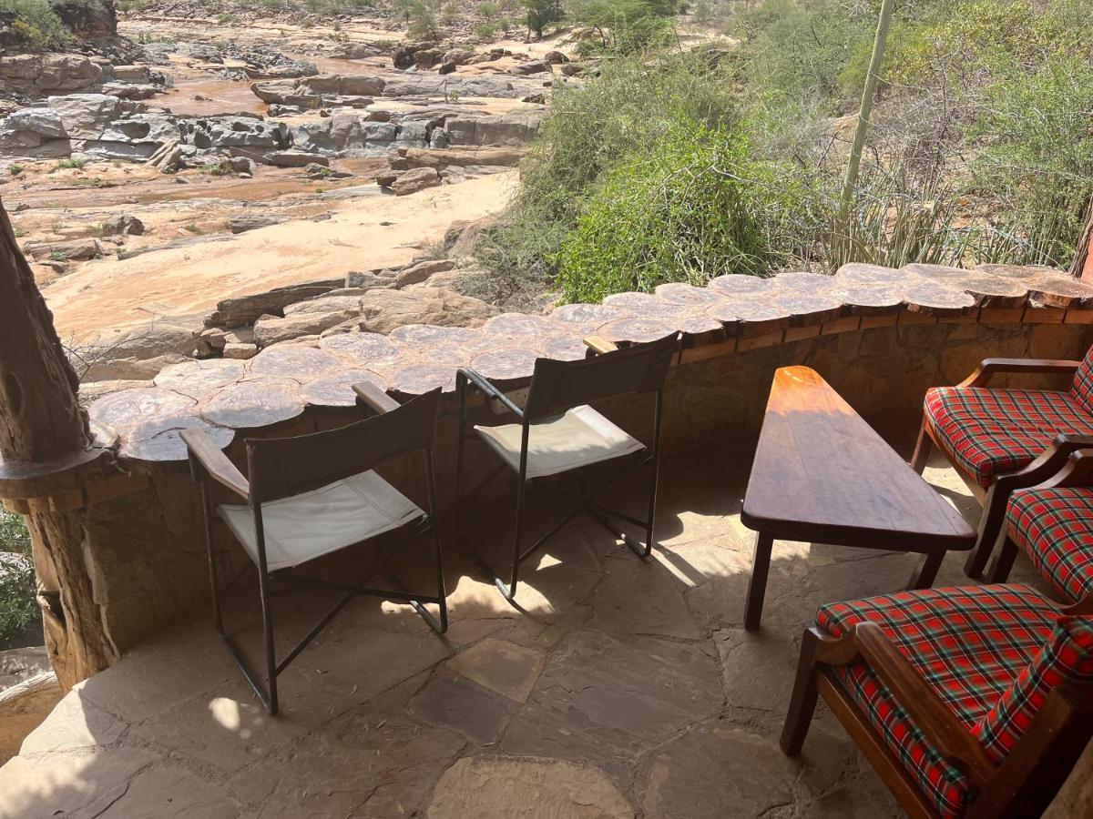 הוילה ארצ'רס פוסט Lion'S Cave Camp, Samburu מראה חיצוני תמונה