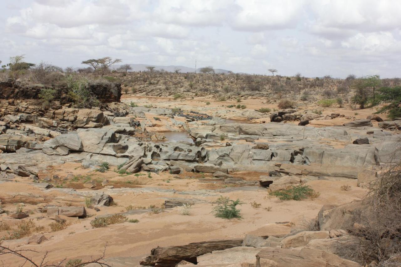 הוילה ארצ'רס פוסט Lion'S Cave Camp, Samburu מראה חיצוני תמונה
