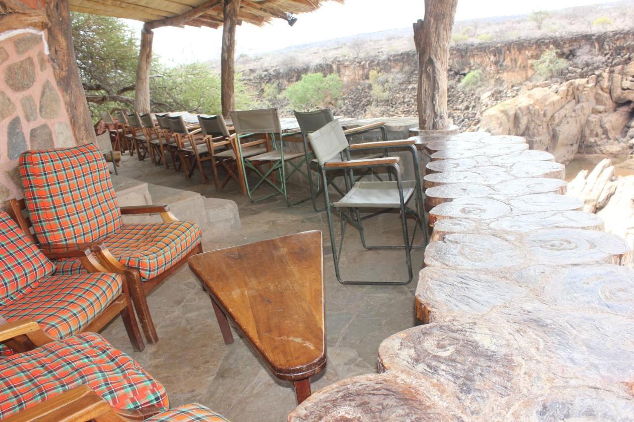 הוילה ארצ'רס פוסט Lion'S Cave Camp, Samburu מראה חיצוני תמונה